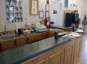 tasting room at Creekside Winery